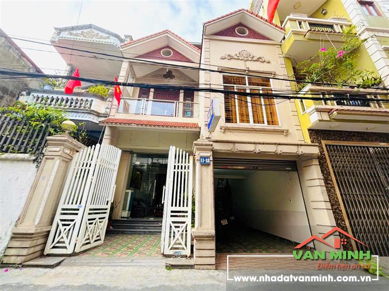 Chính chủ cần bán nhà  mặt ngõ ô tô tại số 11 + 13, ngõ 658 Nguyễn Văn Linh, Lê Chân, Hải Phòng