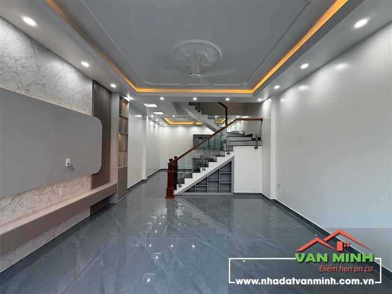 Bán nhà phố Trung Hành 4 tầng lô góc