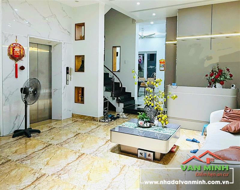 Chính chủ bán gấp nhà 6,5 tầng thang máy tại phố Cát Cụt, Lê Chân, Hải Phòng