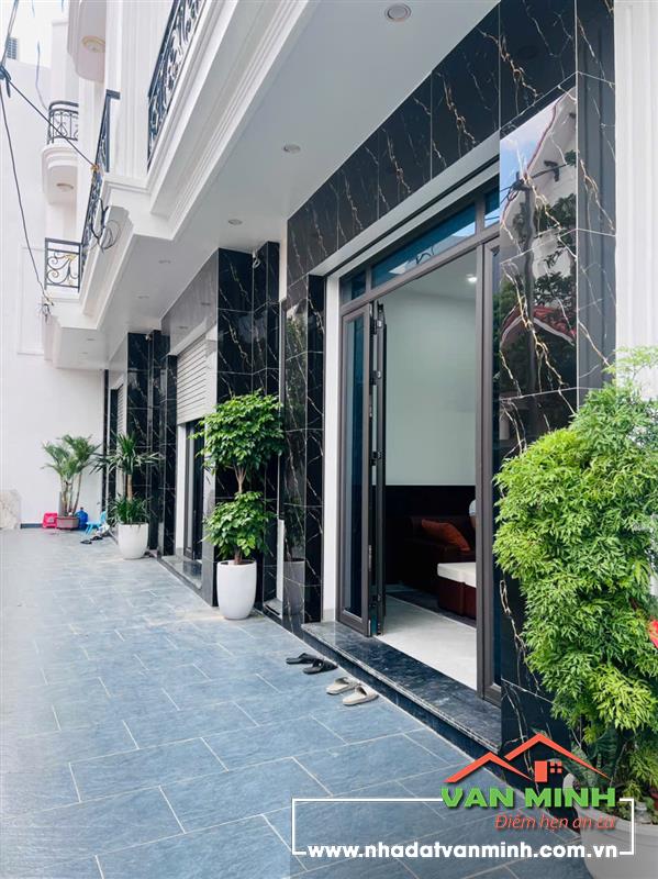 Nhà 3 tầng xây mới hiện đại tại Đồng Hoà - 42m2 - Tây Tứ trạch